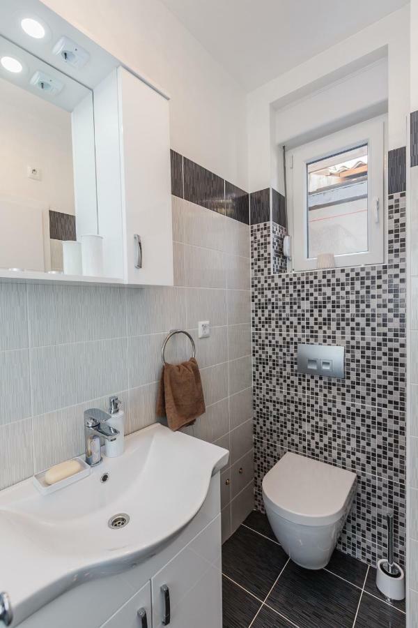 Apartmani Nikola Plano Exterior photo