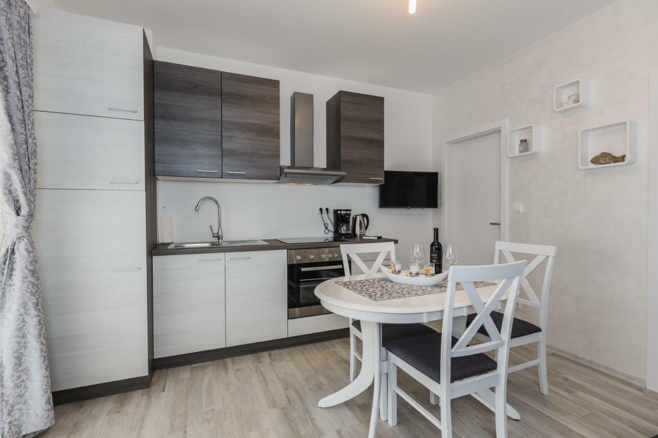 Apartmani Nikola Plano Exterior photo